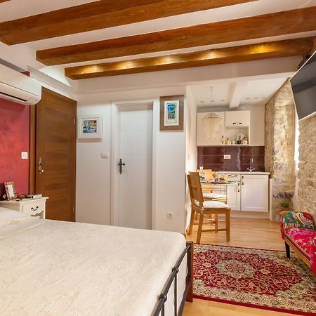 Studios Aurelia Palace Split Room photo